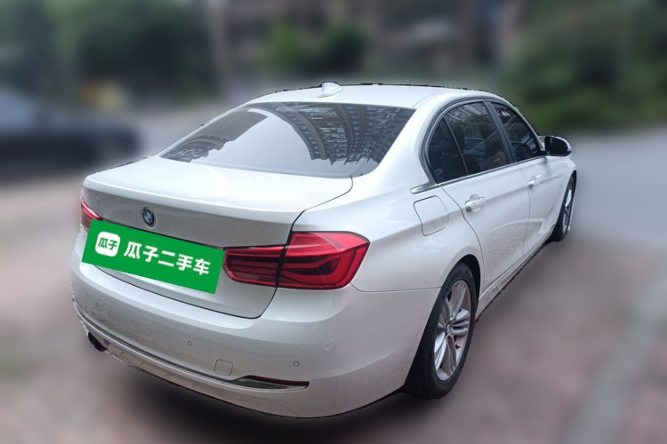 BMW 3 Series 2017 #7 BMW 3 Series 2017 car image #7