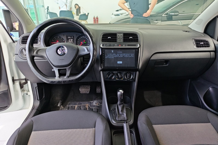 Volkswagen Polo 2019 #10 Volkswagen Polo 2019 car image #10