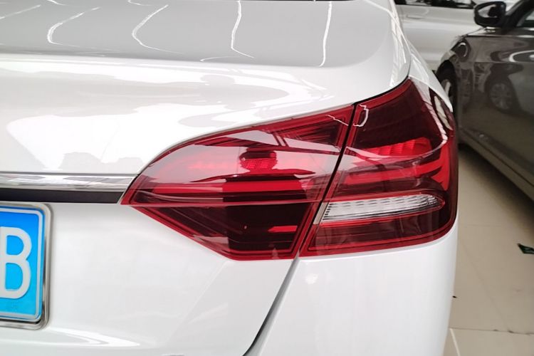 GEELY Emgrand 2021 #8 GEELY Emgrand 2021 immagine di auto #8