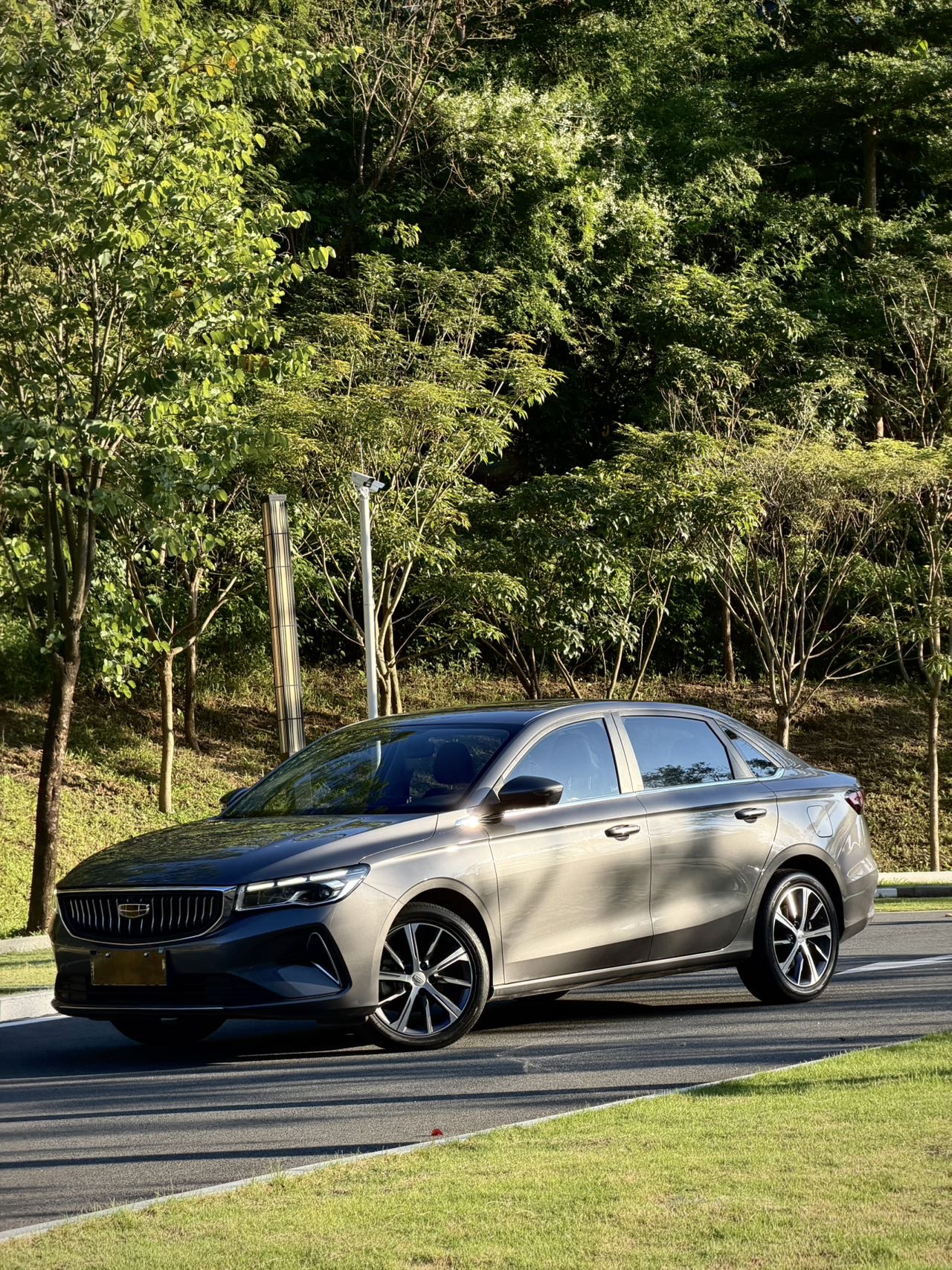 GEELY Emgrand 2023 car image 