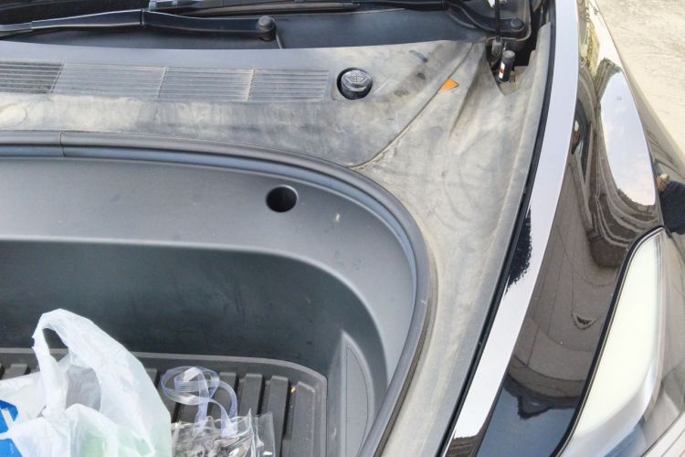 Tesla Model 3 2021 car image #23