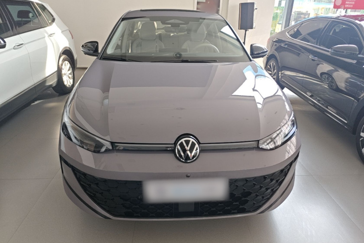 2025 car image #3