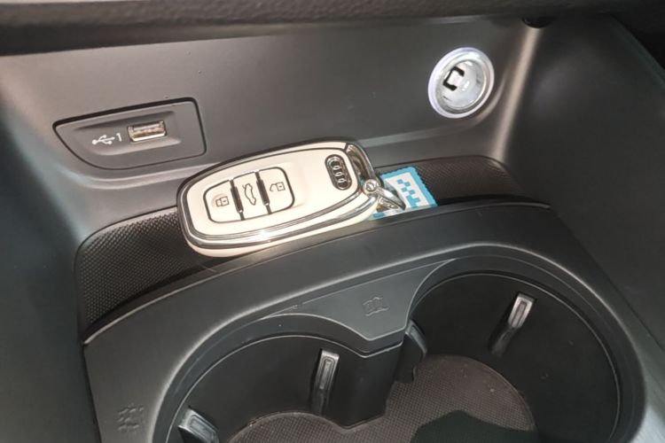 Audi A3 2019 image de voiture #9