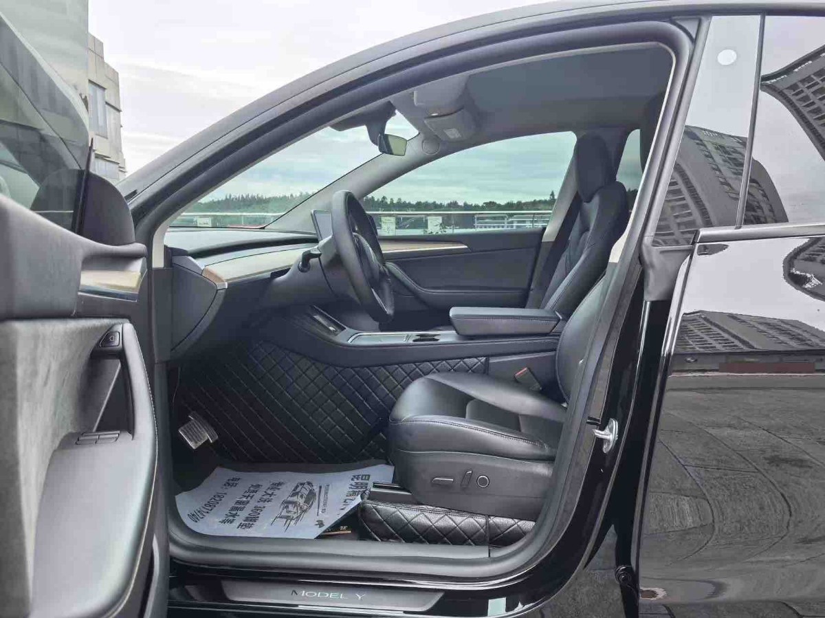 Tesla Model Y 2021 #4 Tesla Model Y 2021 car image #4