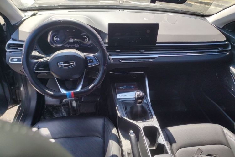 GEELY Emgrand 2022 car image #11