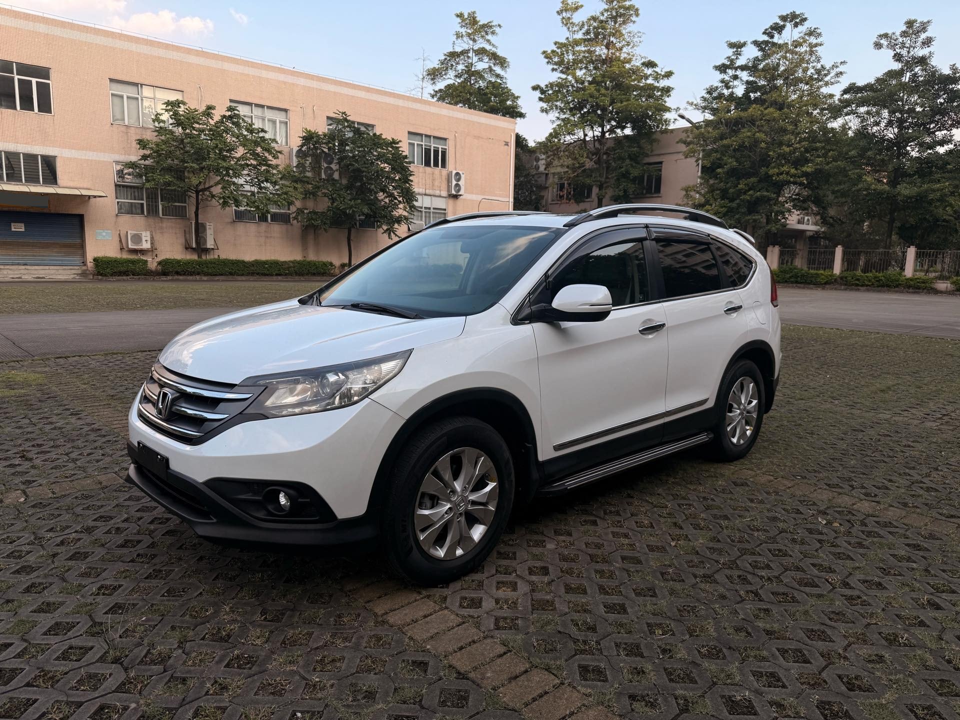 2012 car image 