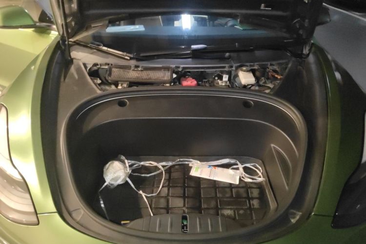 Tesla Model 3 2021 car image #19
