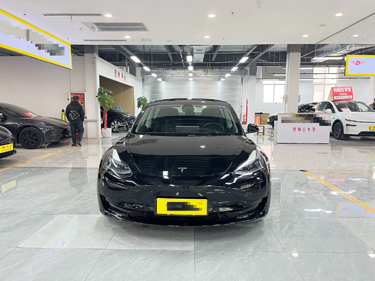 Tesla Model 3 2022 car image #4