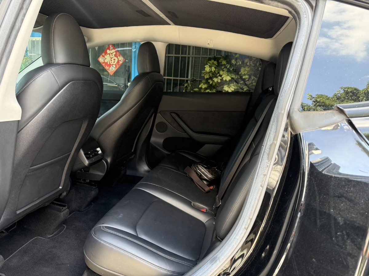 Tesla Model Y 2022 #8 Tesla Model Y 2022 car image #8