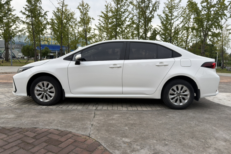 Toyota Corolla 2022 #10 Toyota Corolla 2022 car image #10