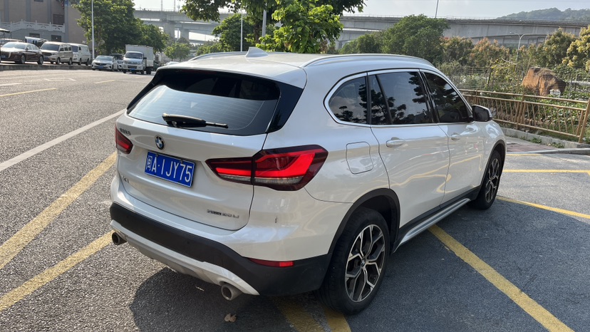 BMW X1 2022 car image #7
