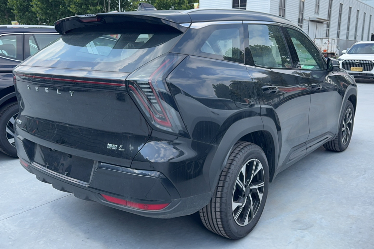 GEELY Boyue L 2025 car image #5