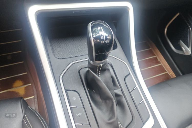 GEELY Vision X6 2020 car image #16