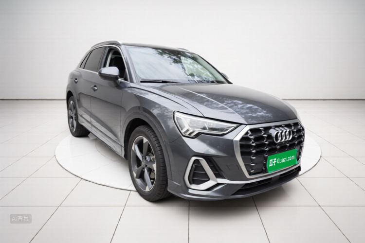 Audi Q3 2020 car image #4
