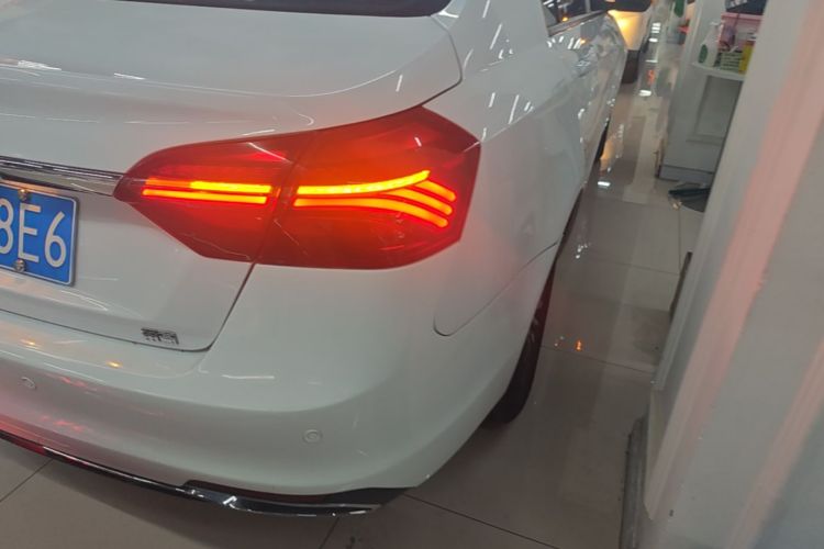 GEELY Emgrand 2020 #8 GEELY Emgrand 2020 car image #8