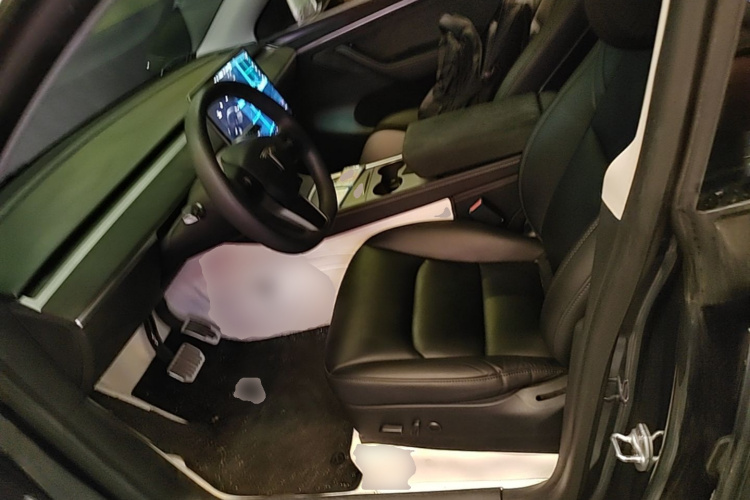 Tesla Model Y 2021 #15 Tesla Model Y 2021 car image #15