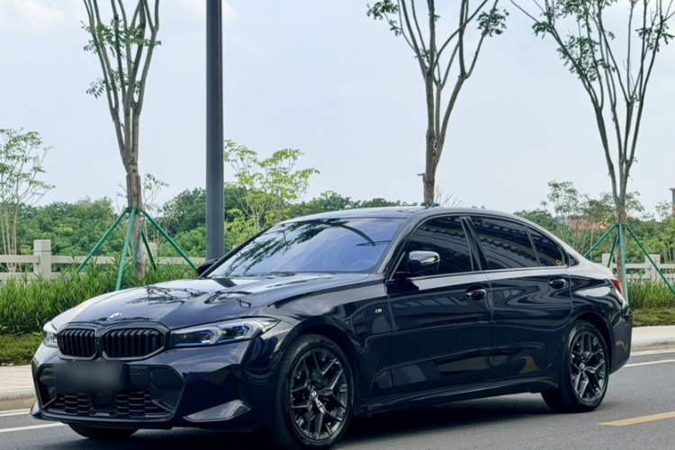 BMW 3 Series 2025 #2 BMW 3 Series 2025 car image #2