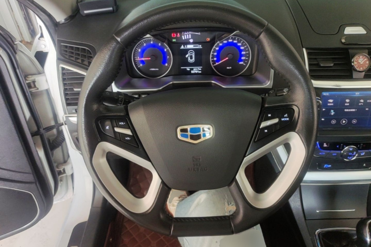 GEELY Emgrand 2016 #16 GEELY Emgrand 2016 car image #16