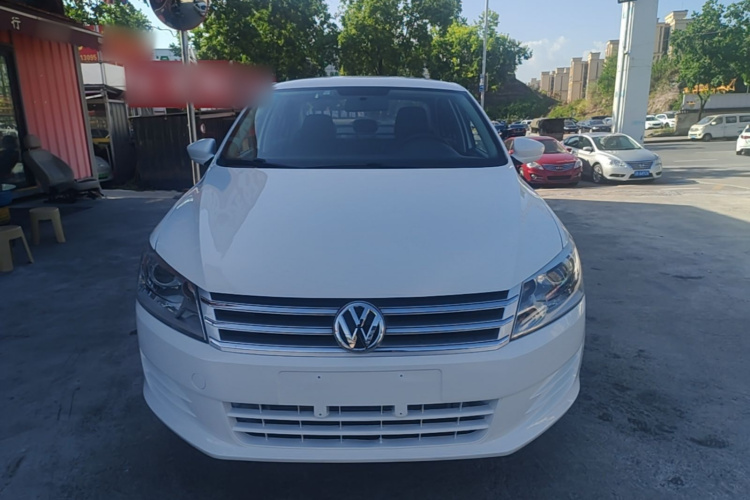 Volkswagen Santana 2016 car image #3