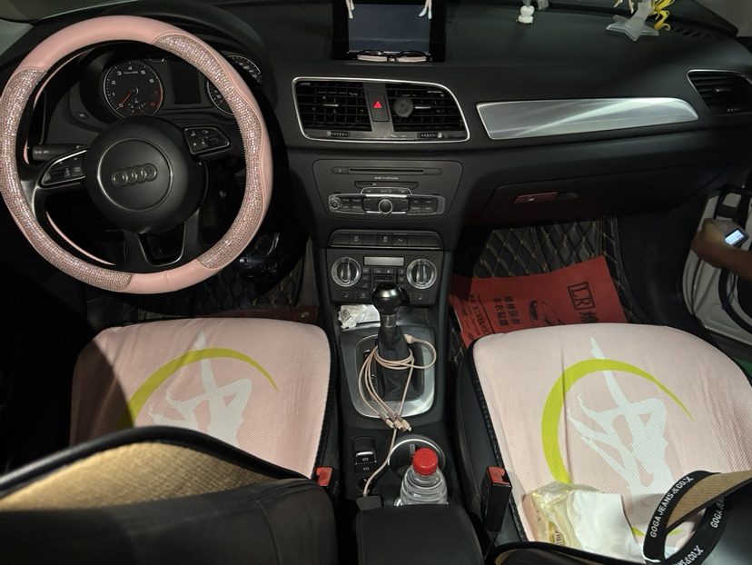 Audi Q3 2014 car image #7