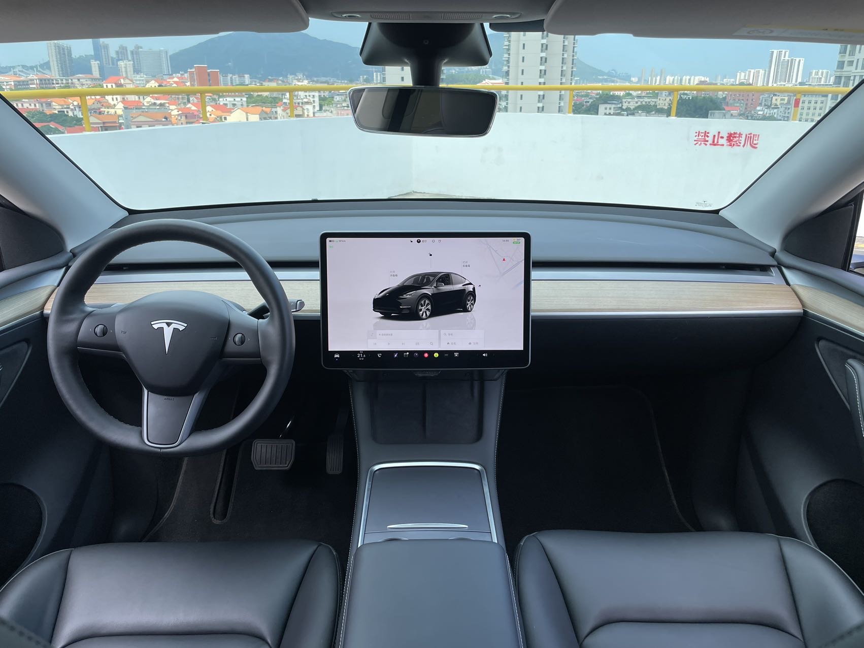 Tesla Model Y 2023 #8 Tesla Model Y 2023 car image #8