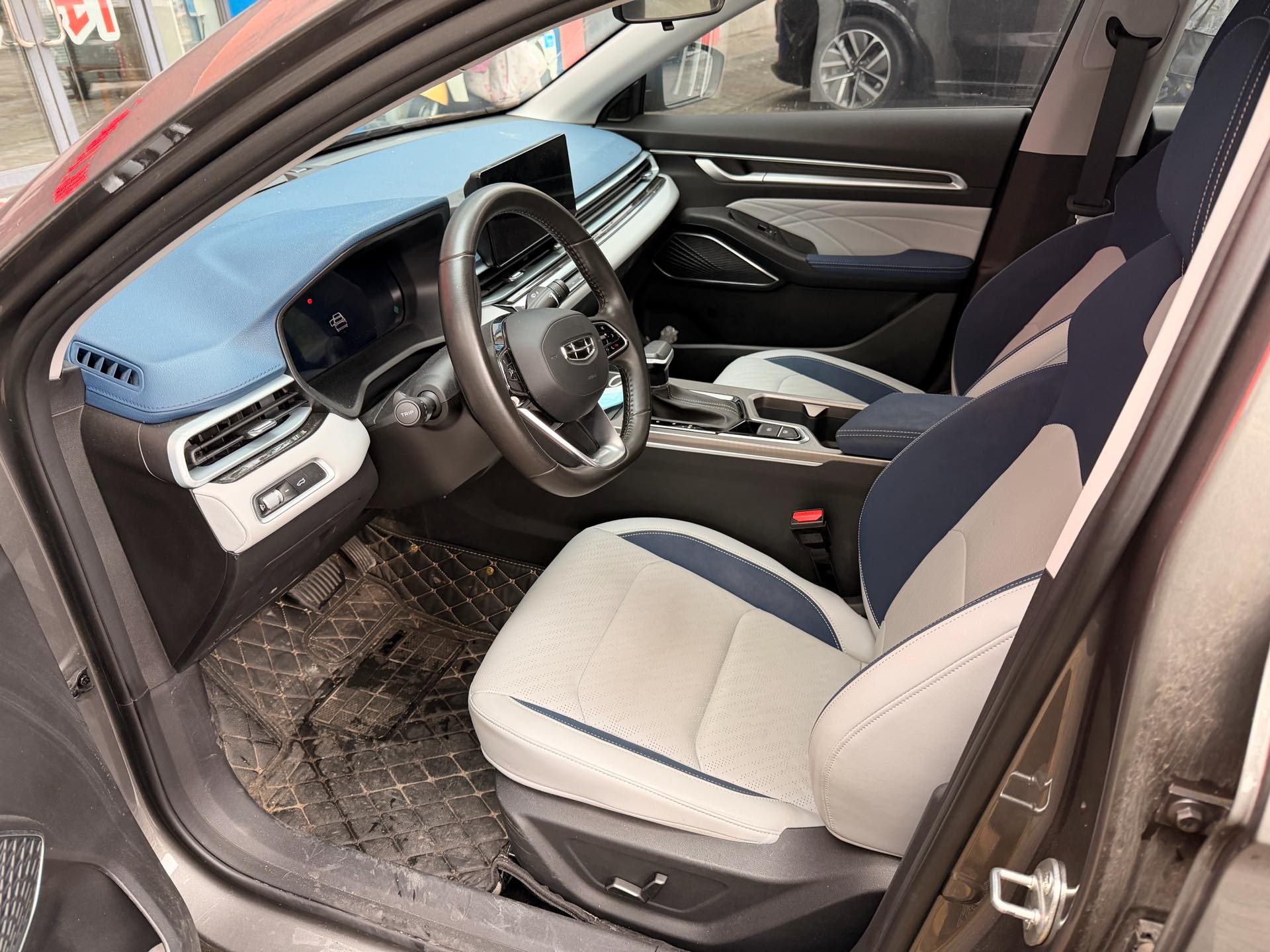 GEELY Emgrand 2022 car image #3