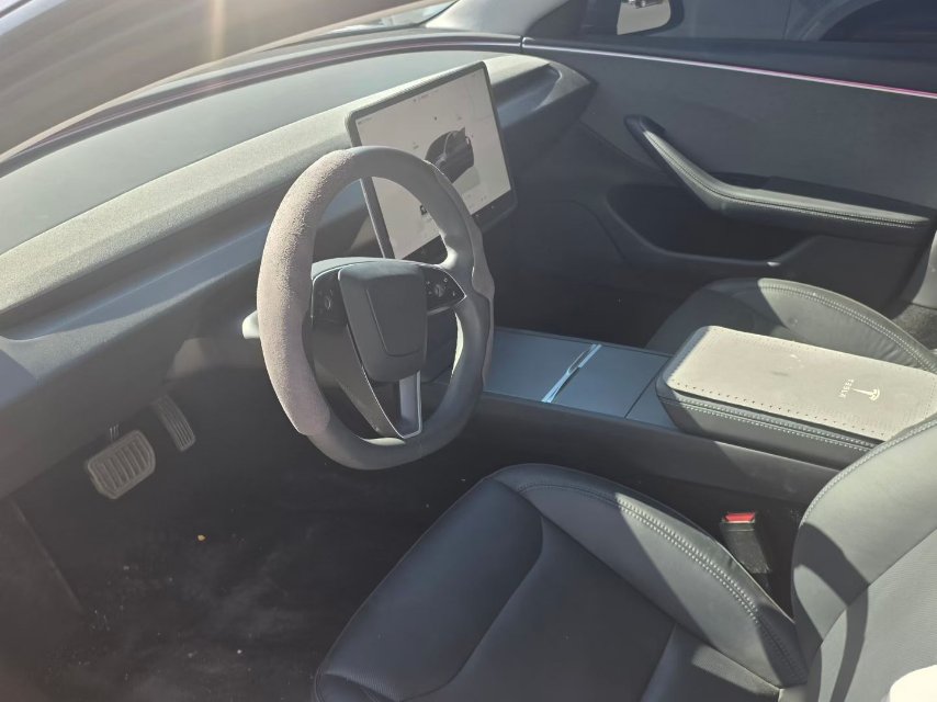 Tesla Model 3 2024 car image #5