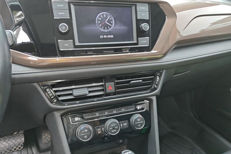 Volkswagen Tharu 2019 car image #13