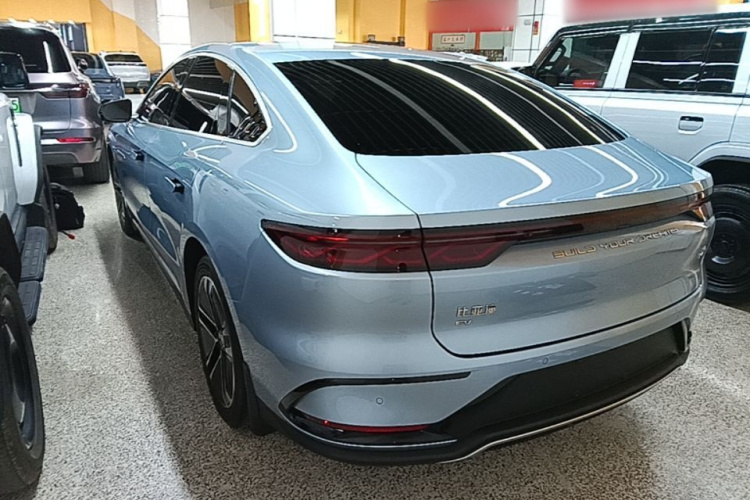 BYD Han 2023 car image #5