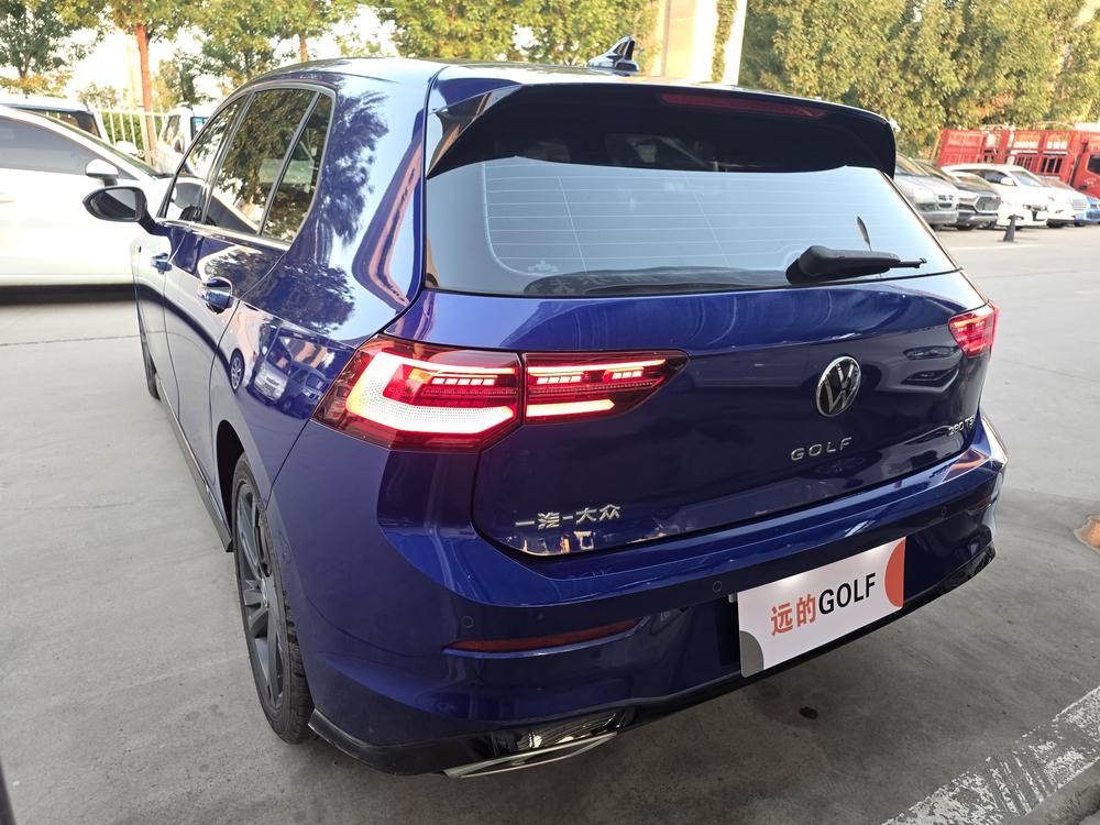 Volkswagen Golf 2021 car image #4