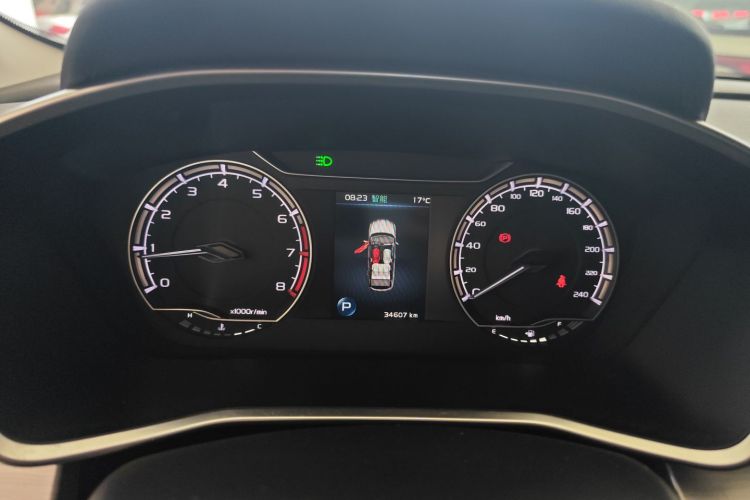 GEELY Coolray 2023 immagine di auto #16