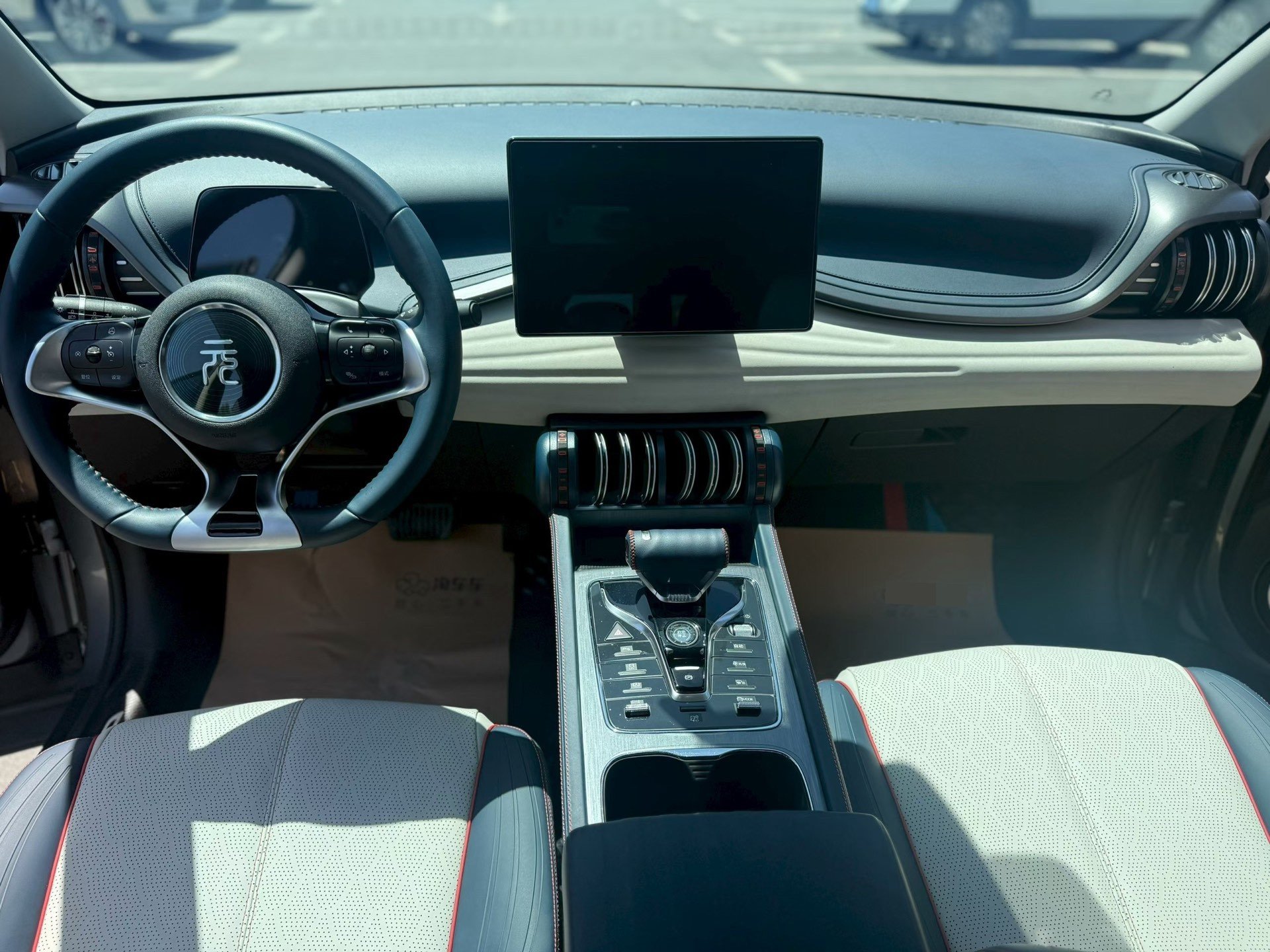 BYD Yuan Plus 2022 immagine di auto #6