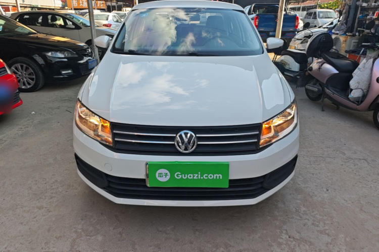 Volkswagen Santana 2018 car image #3