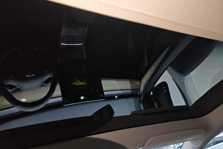 Tesla Model Y 2022 #18 Tesla Model Y 2022 صورة سيارة #18
