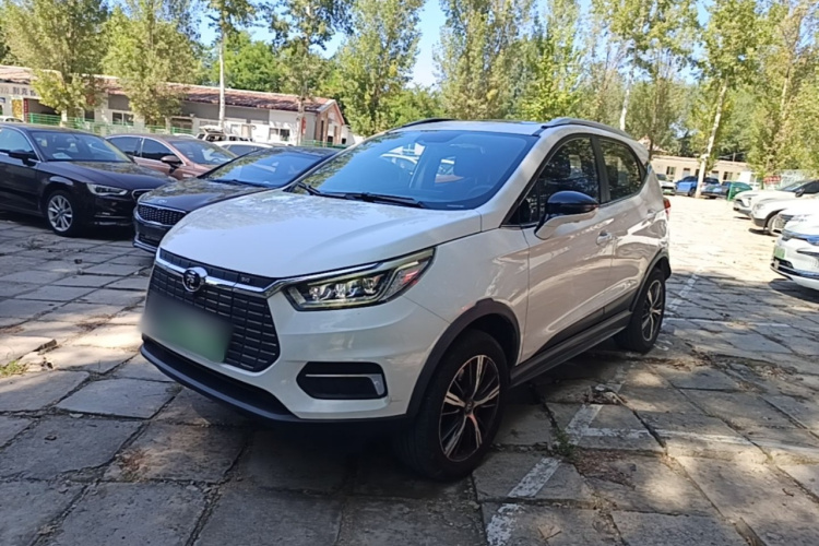 BYD Yuan New Energy 2019 car image #2
