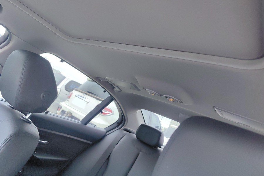 BMW 3 Series 2017 car image #4