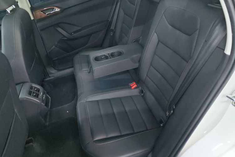 Volkswagen Tharu 2023 immagine di auto #17