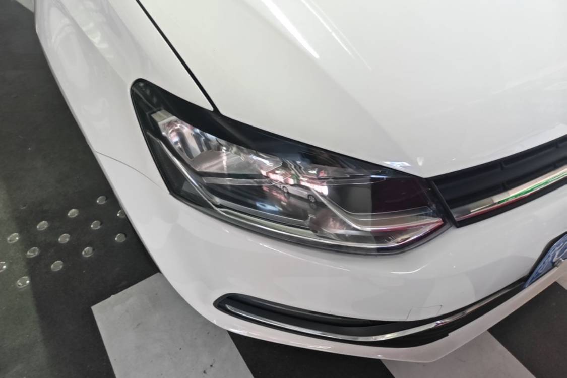 Volkswagen Polo 2019 car image #8