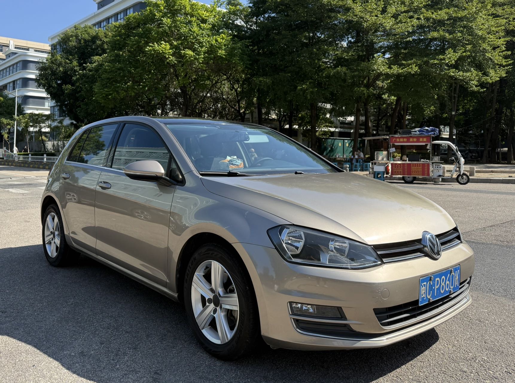 Volkswagen Golf 2015 imagen de coche #3