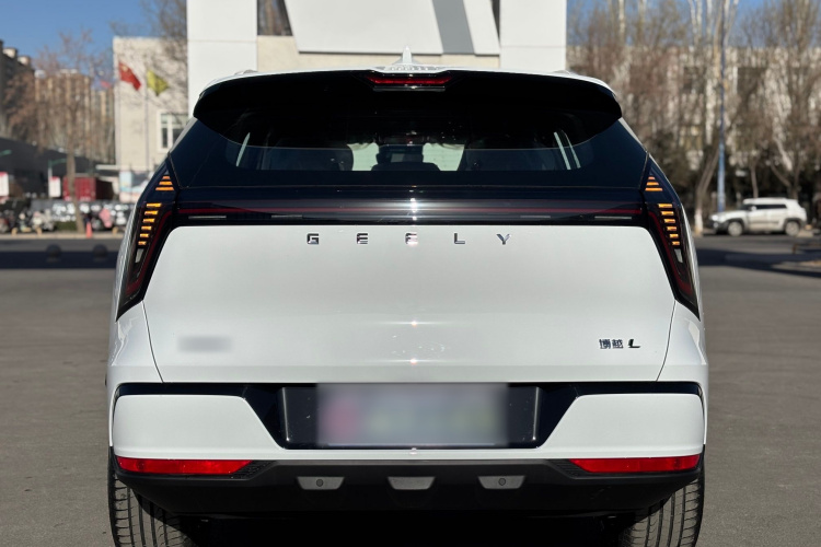 GEELY Boyue L 2026 صورة سيارة #8