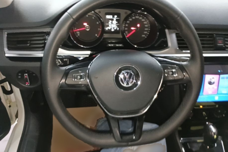Volkswagen Bora 2017 immagine di auto #11