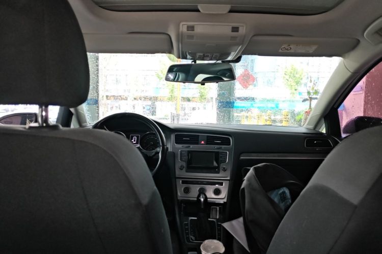 Volkswagen Golf 2016 car image #18