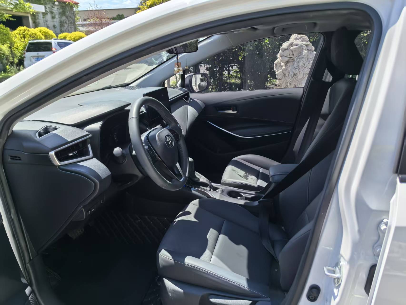 Toyota Corolla 2025 car image #8