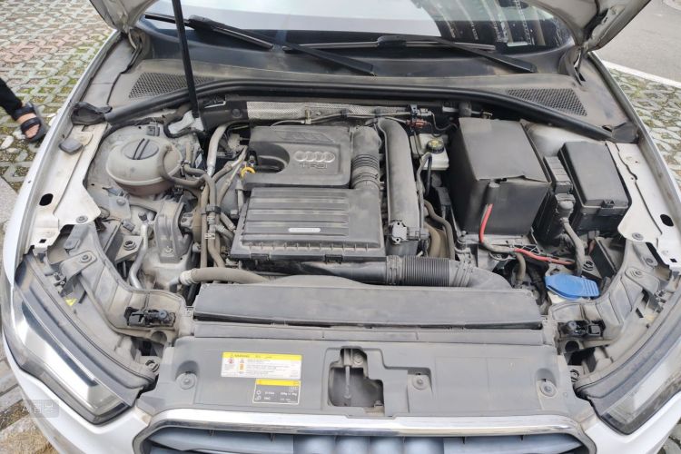 Audi A3 2016 immagine di auto #22