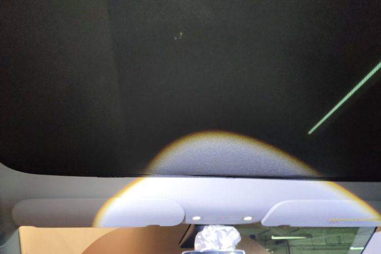 Tesla Model Y 2023 #20 Tesla Model Y 2023 car image #20