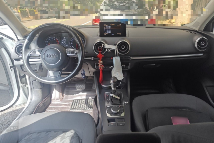 Audi A3 2016 car image #11