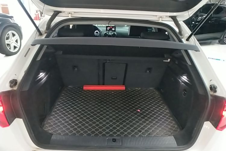 Audi A3 2017 car image #19