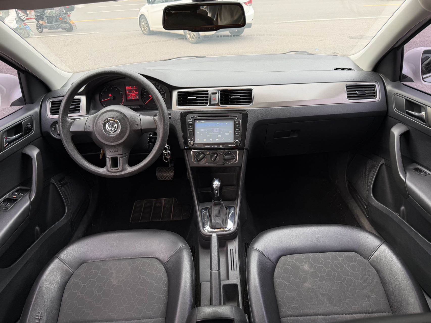 Volkswagen Santana 2014 car image #19