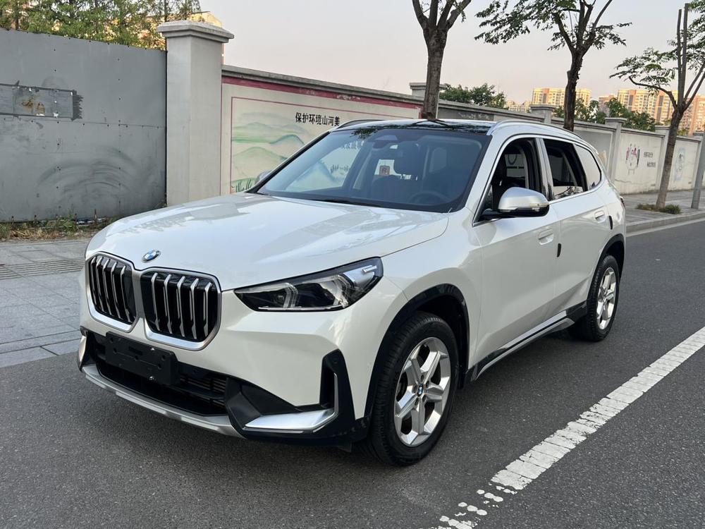 BMW X1 2024 BMW X1 2024 car image