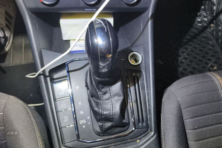 Volkswagen Lavida 2022 car image #16